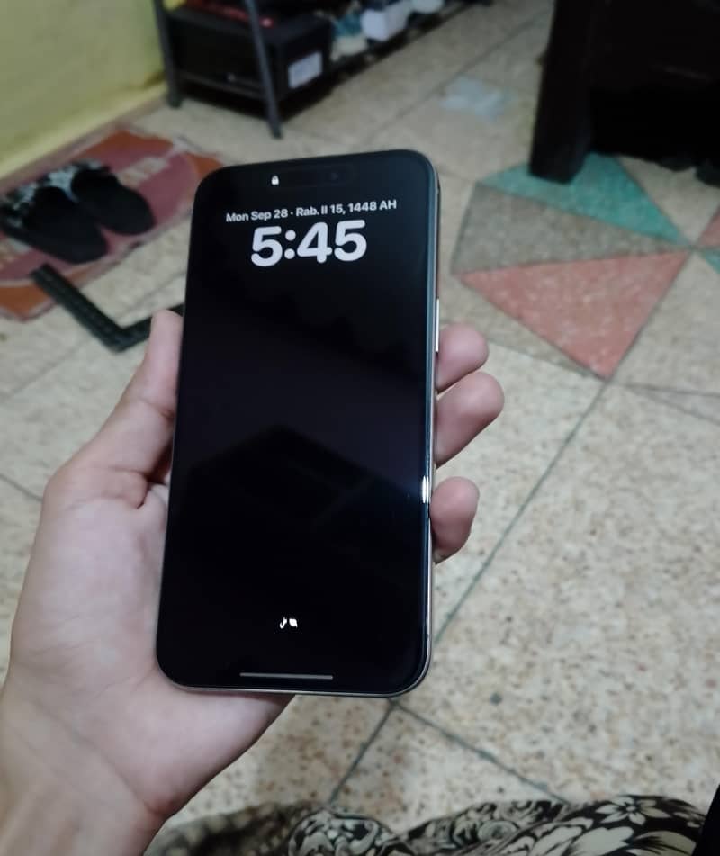 Apple iPhone 15 Pro Max 3