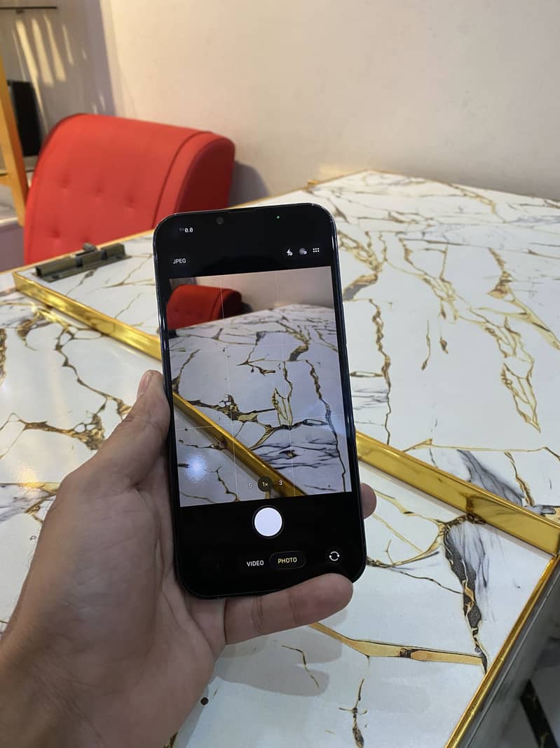 Apple iPhone 13 Pro Max 0