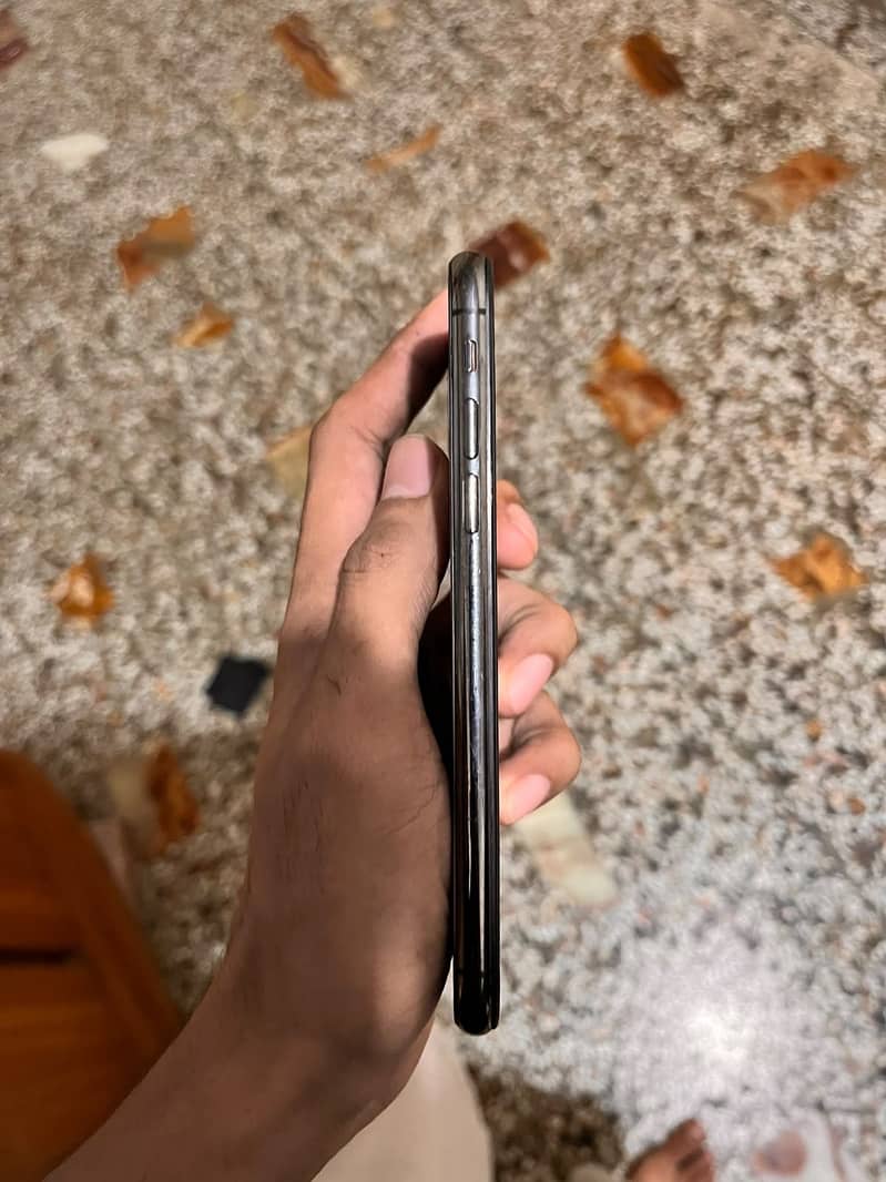 Apple iPhone X 0