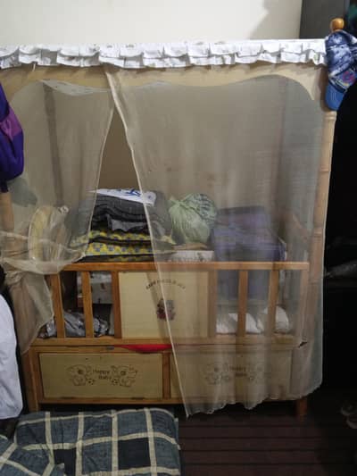 wooden crip bed for kids with storage draws