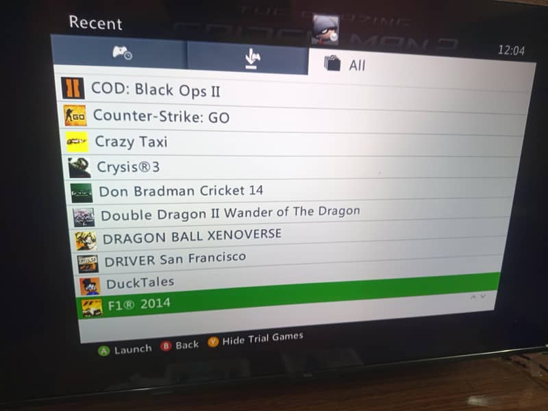 Xbox 360 With two controllers 9