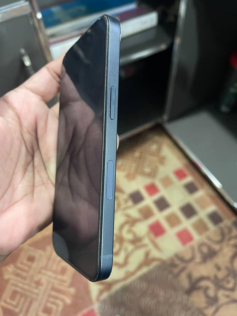 Apple iPhone 13 3