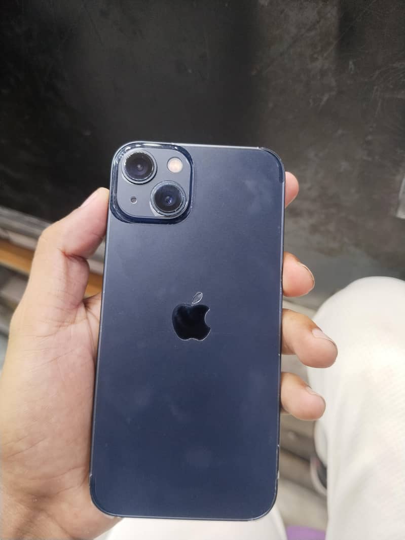 Apple iPhone 13 1