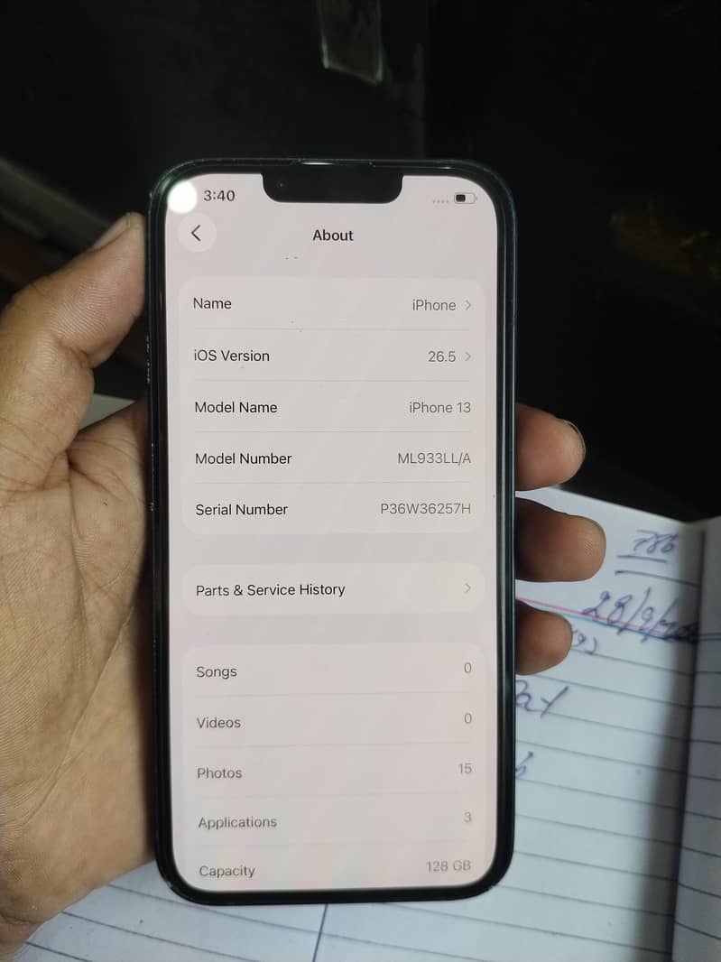 Apple iPhone 13 7