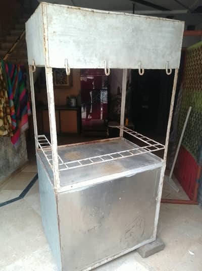 counter soda water