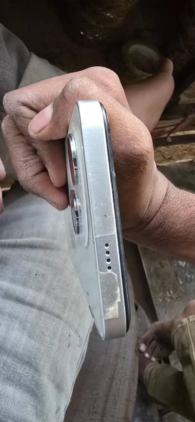 Tecno Spark Go 1