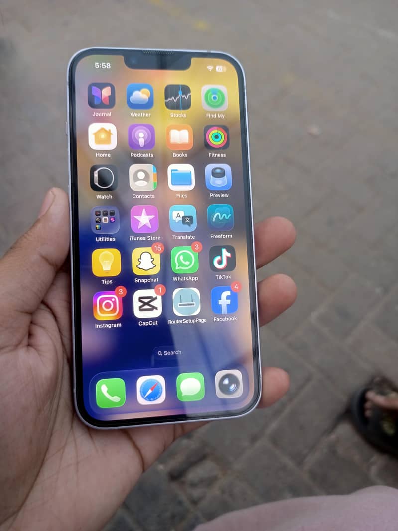 Apple iPhone 14 5
