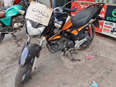 Honda CB150F sirf 1100 km chale ha 21-22 model ha 03707679354
