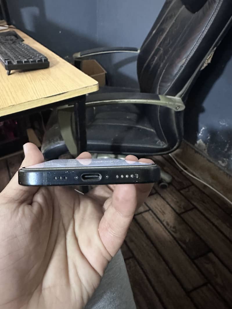 Apple iPhone 15 JV 2