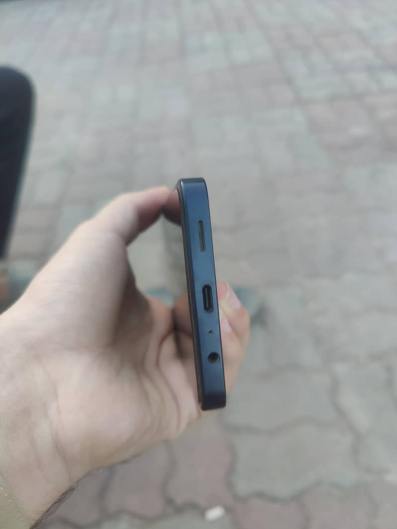 Samsung Mobile A06 2