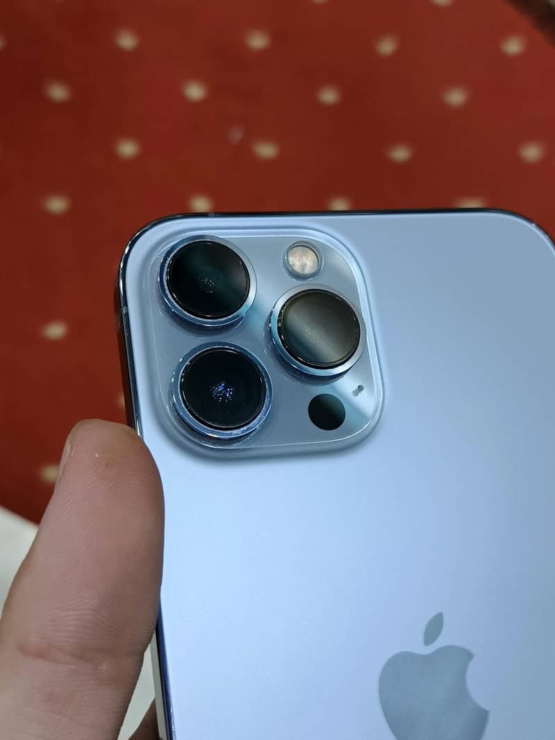 Apple iPhone 13 Pro 3