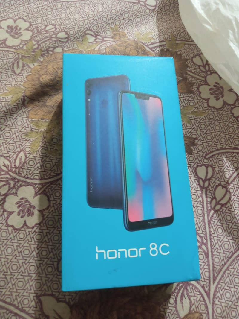 honor 8c 0