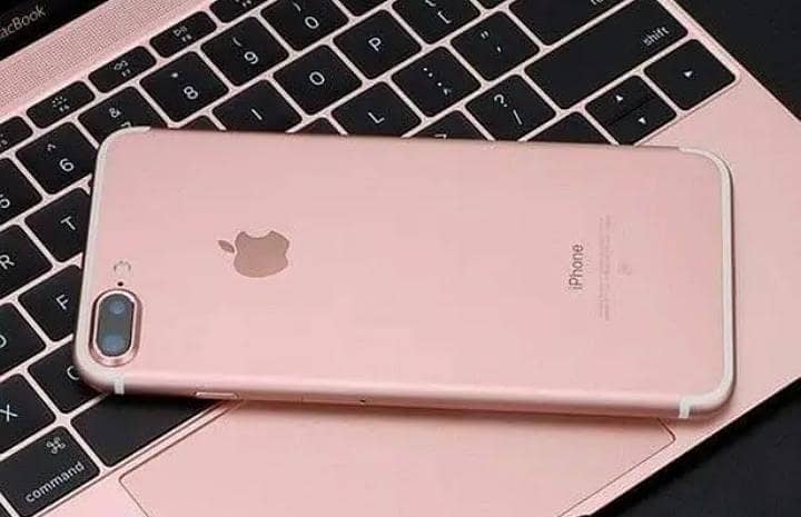 Apple iPhone 7 Plus 1