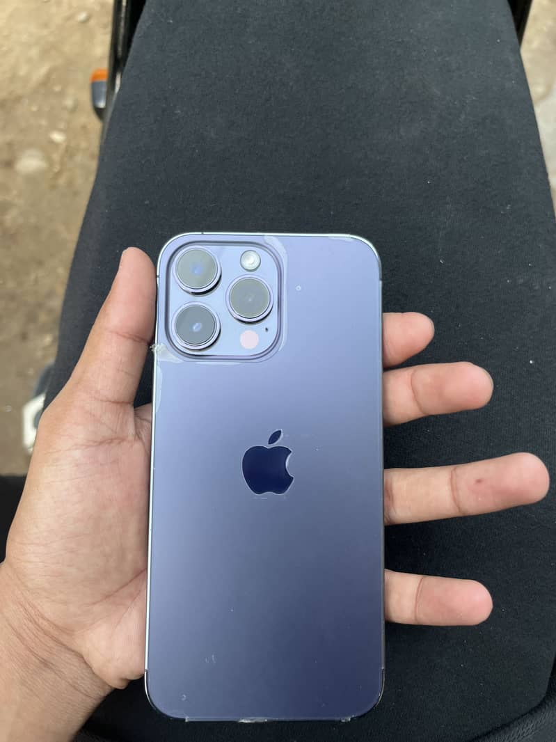 Apple iPhone 14 Pro Max 0
