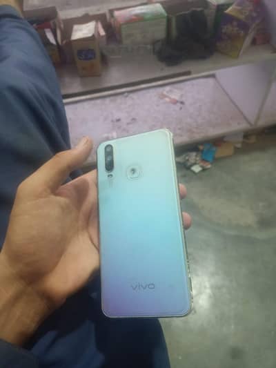 Vivo Y17