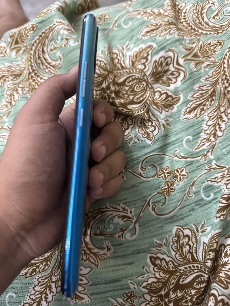Tecno Spark 4 Lite 3