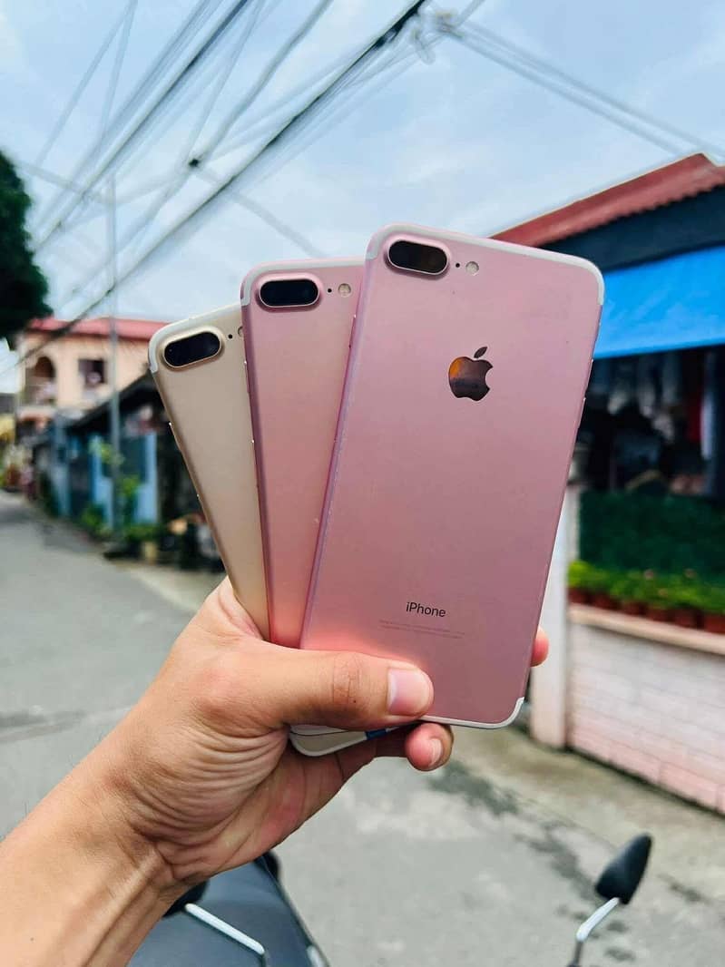 Apple iPhone 7 Plus 1