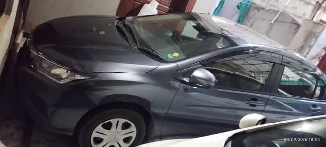 Honda city 1.2  (CVT) Automatic , 1st owner, islamabad registered