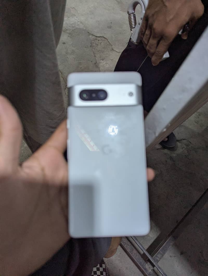 Google Pixel 7 5