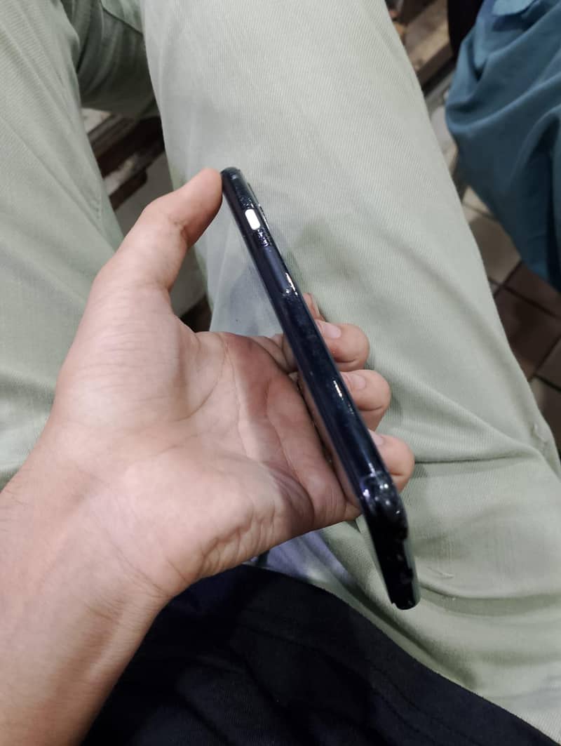 Google Pixel 4 3