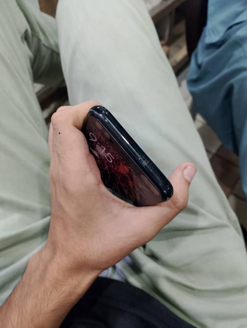 Google Pixel 4 8