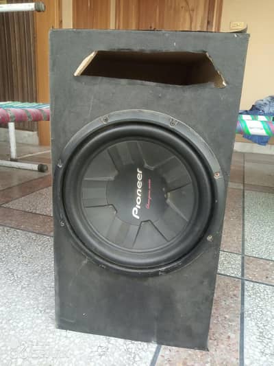 Pioneer best boofer with 2 amplifiers