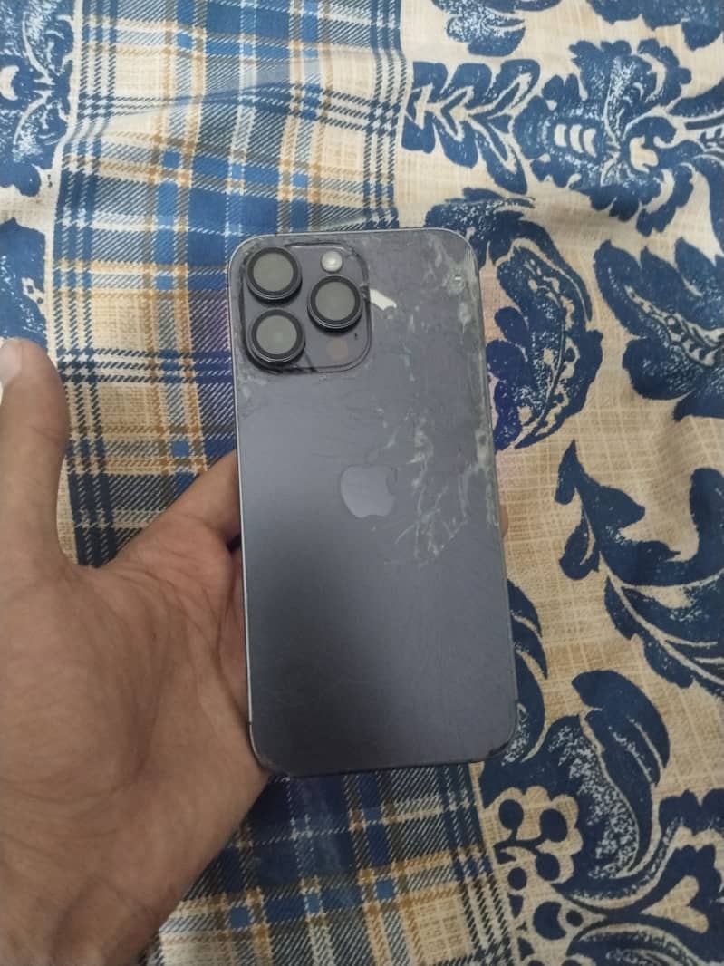 Apple iPhone 14 Pro Max 4