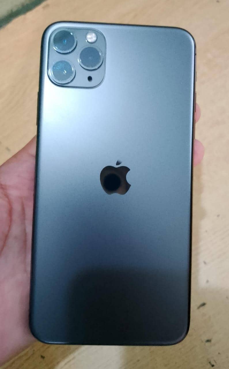 Apple iPhone 11 pro Max 3