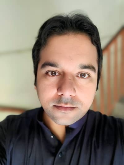 mujy job chahye hotel Ma ho ya koi b job ho Karo ga