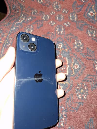 Apple iPhone 13