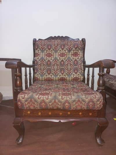 Wood sofa set with cushions
