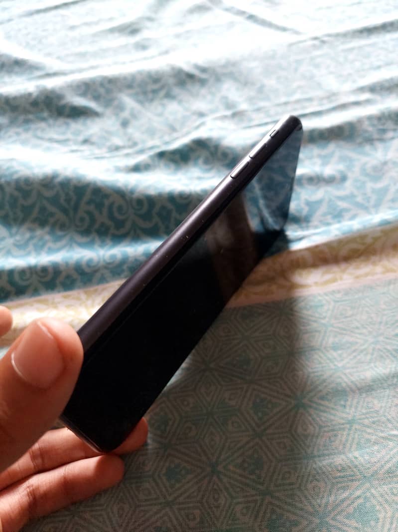 Apple iPhone 11 8