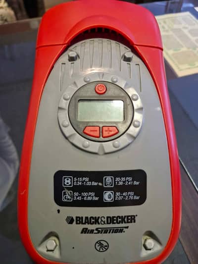 CAR TYER AIR PUMP BLACK & DECKER