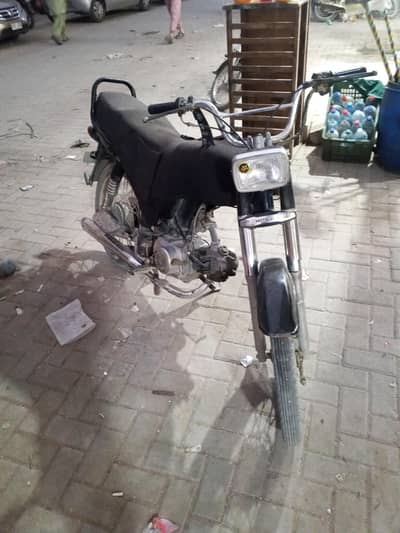 black color m h saff condition h