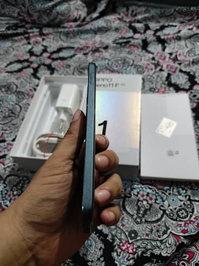 OPPO Reno11 F