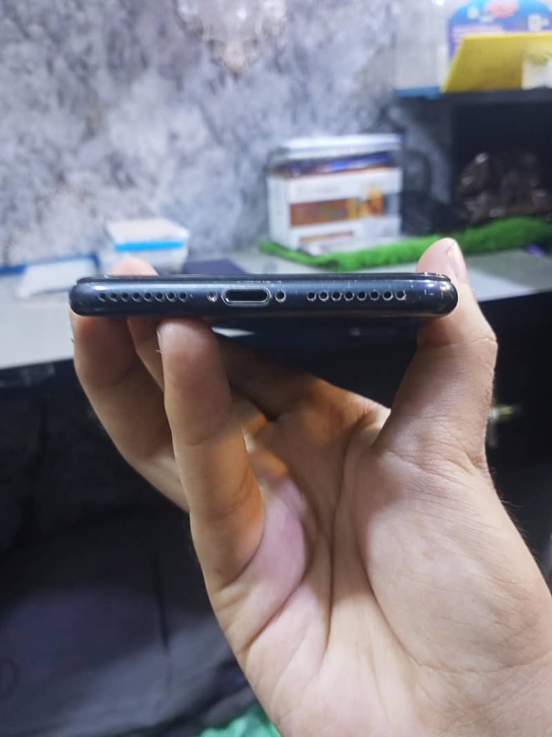 Apple iPhone 7 Plus 3