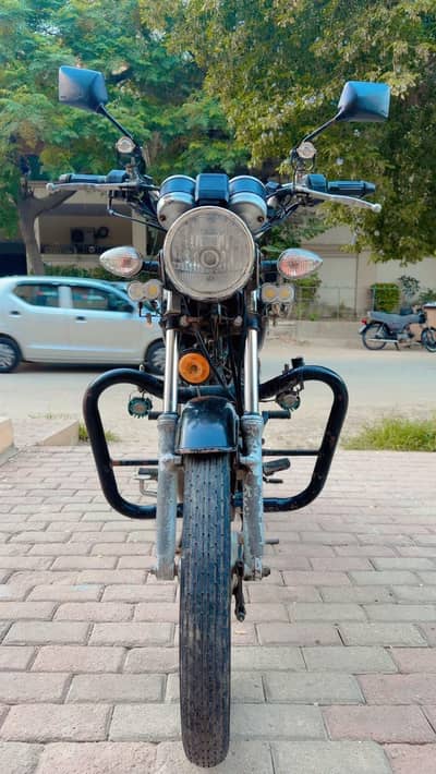 Suzuki GS 150 (2017)