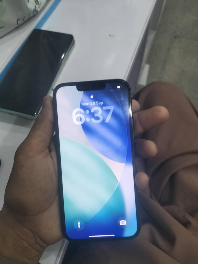 Apple iPhone 14 1