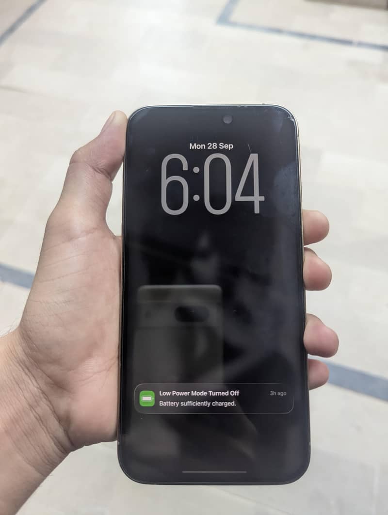 Apple iPhone 14 Pro Max 1