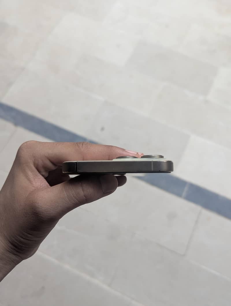 Apple iPhone 14 Pro Max 4