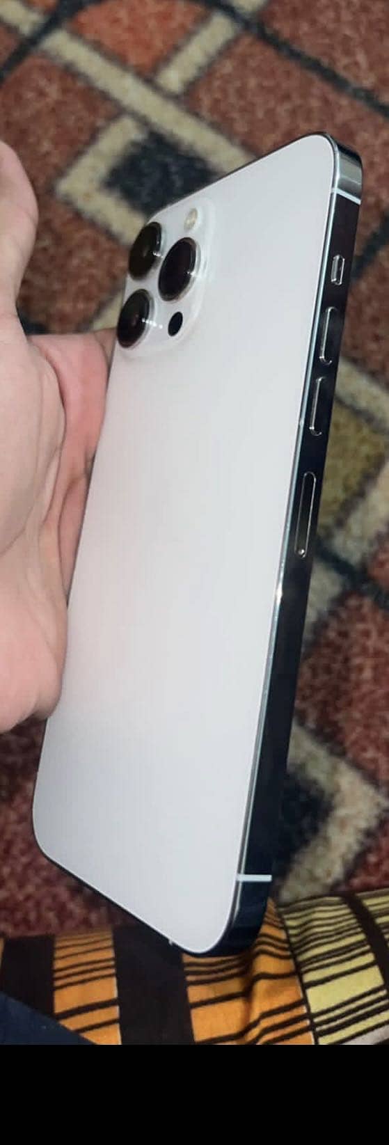 Apple iPhone 13 Pro Max 2