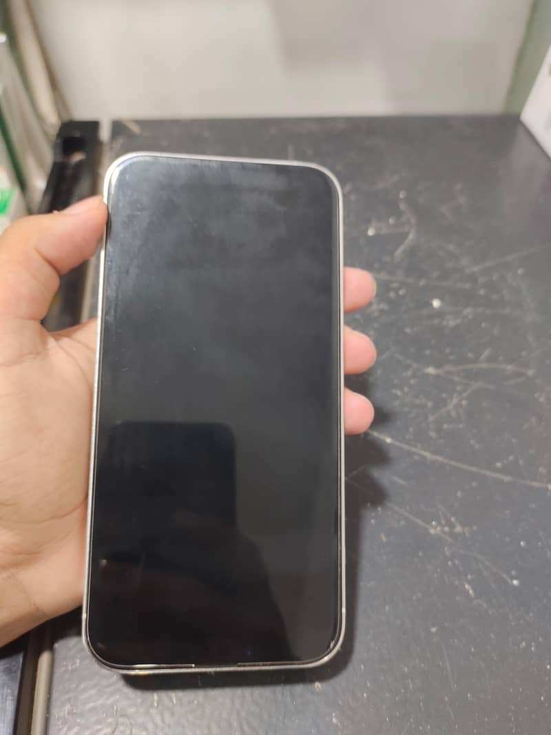 Apple iPhone 13 Pro Max 6