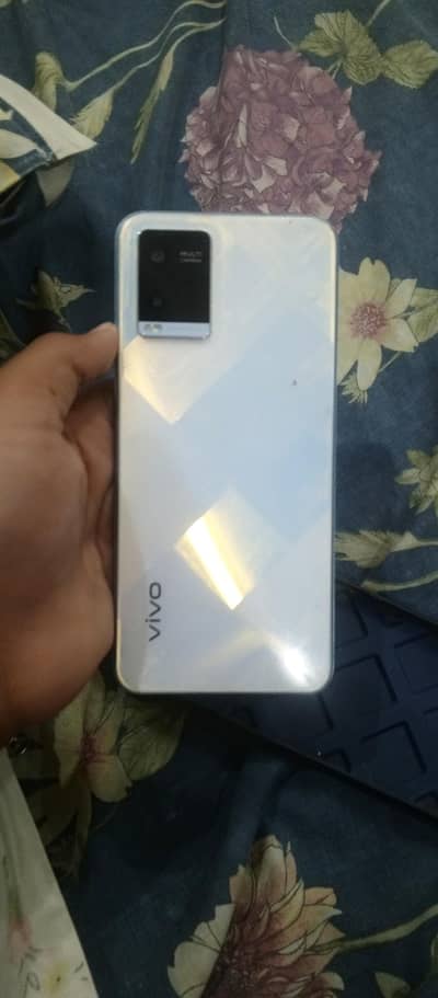 Vivo Y21