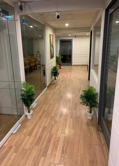 8 MARLA BRAND NEW FLOOR FOR RENT IN DHA PHASE 5 ON HOT LOCATION