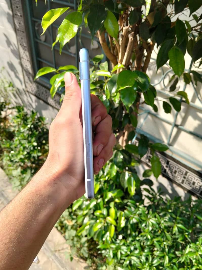 Google Pixel 7a 2