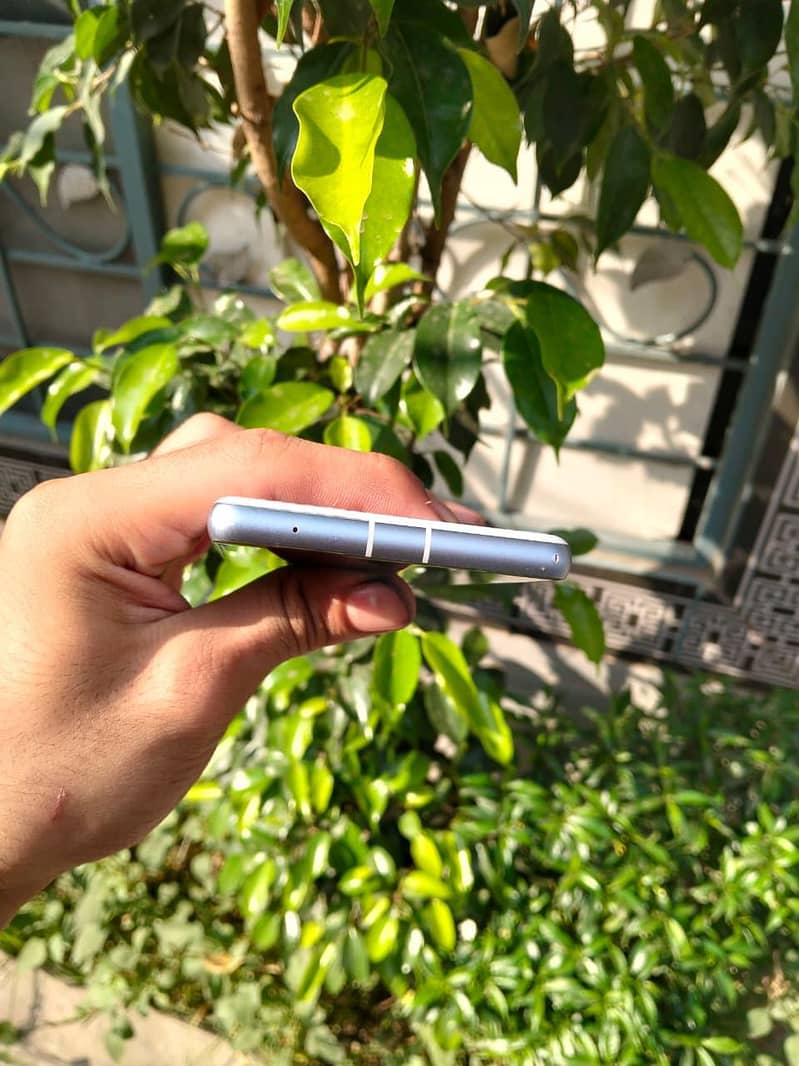 Google Pixel 7a 4