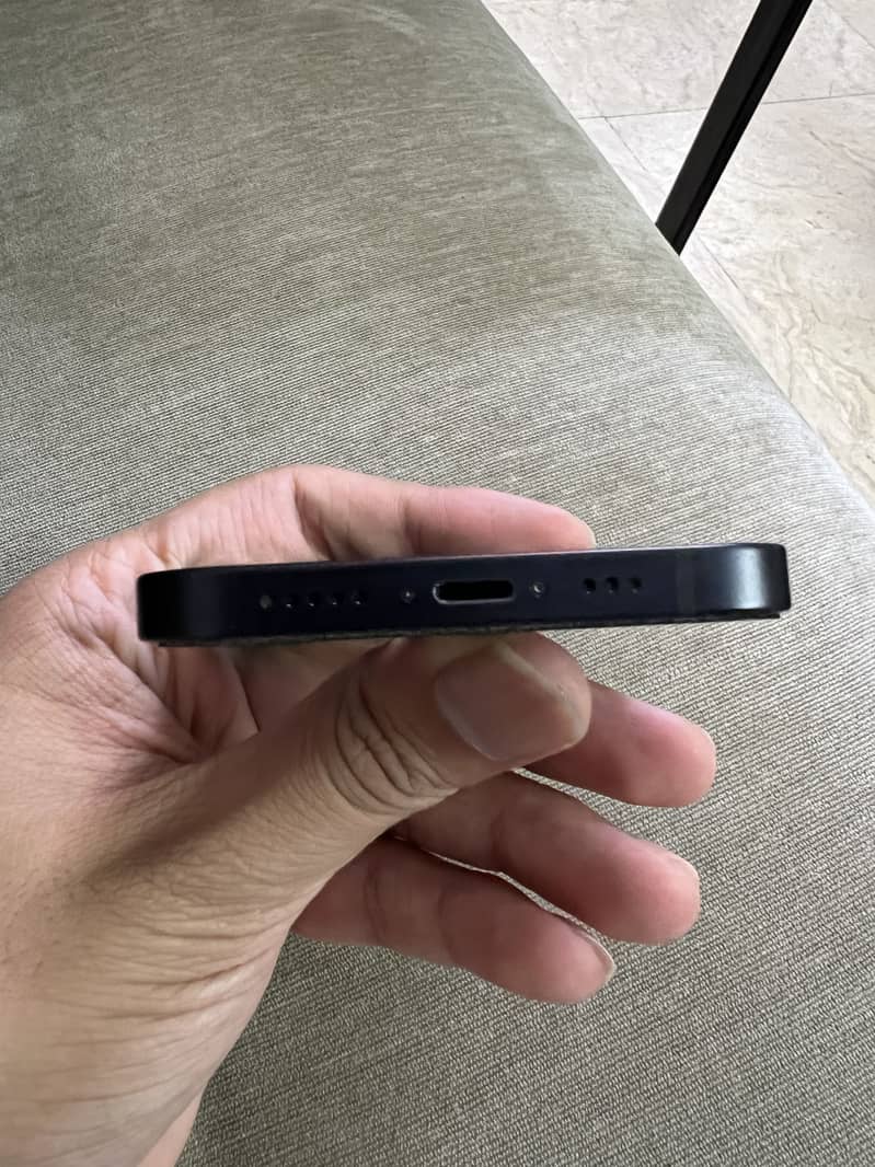 Apple iPhone 12 2