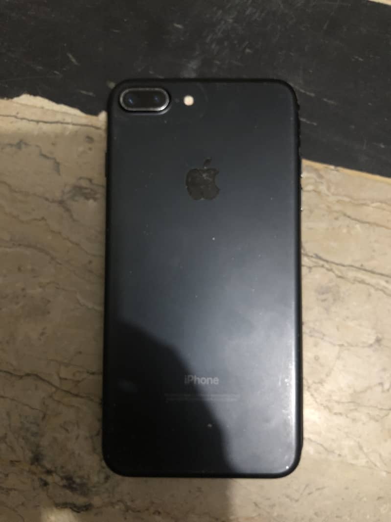 Apple iPhone 7 Plus 2
