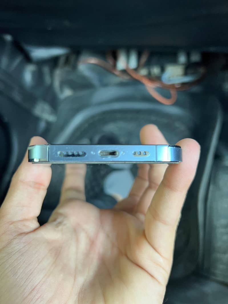 Apple iPhone 13 Pro 2