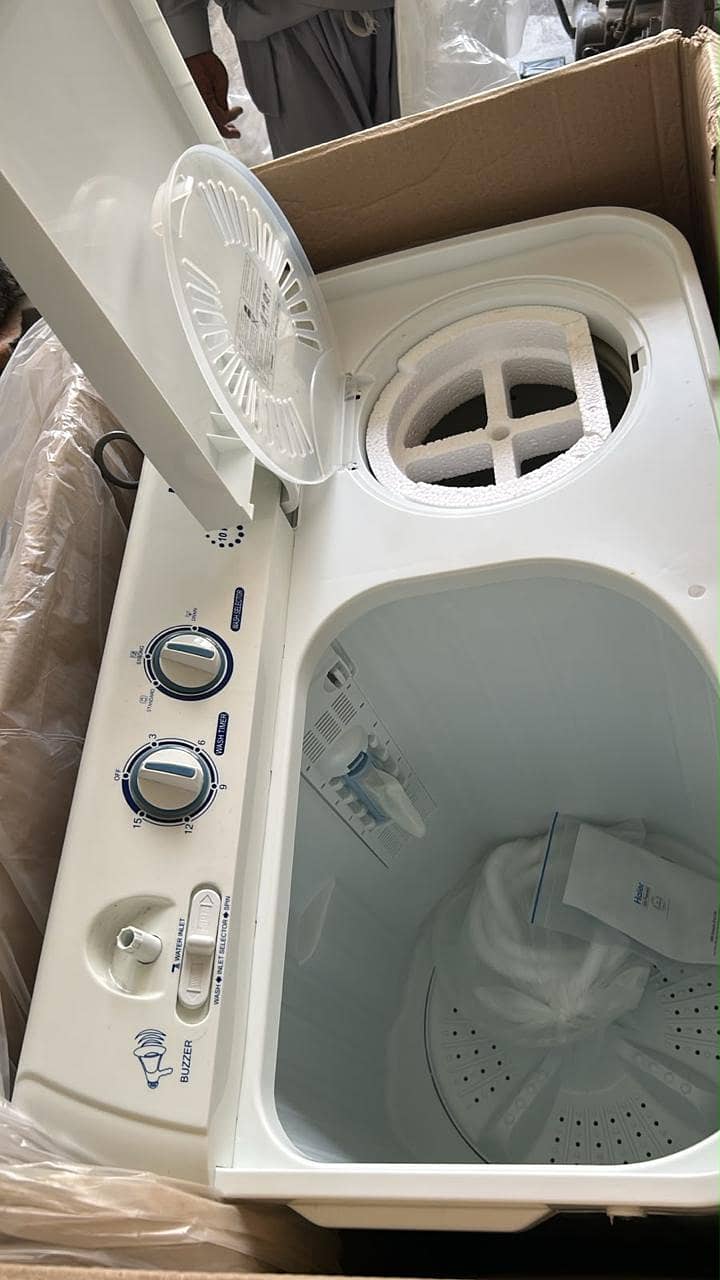 Haier  Washing Machine (Semi automatic) 2